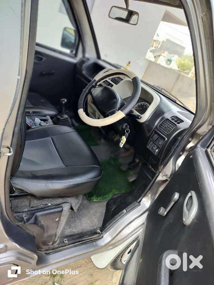 Maruti Suzuki Eeco 5 2017