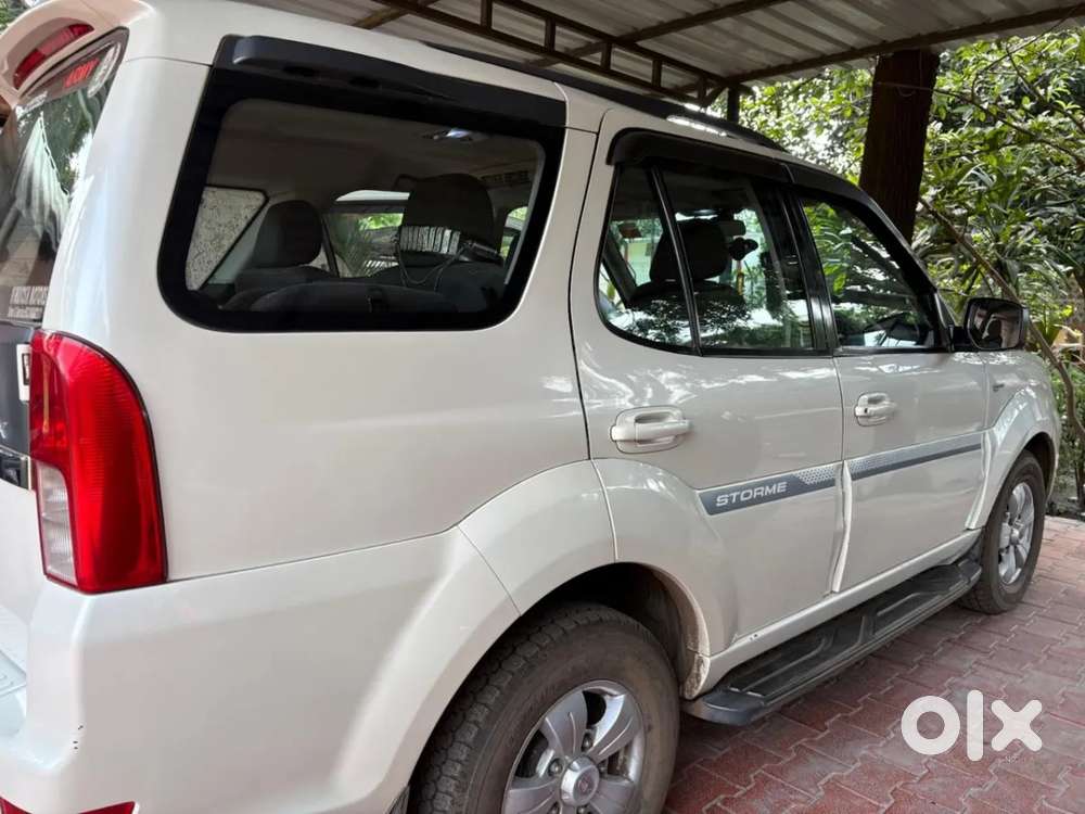 Tata Safari Storme, 2017, Diesel
