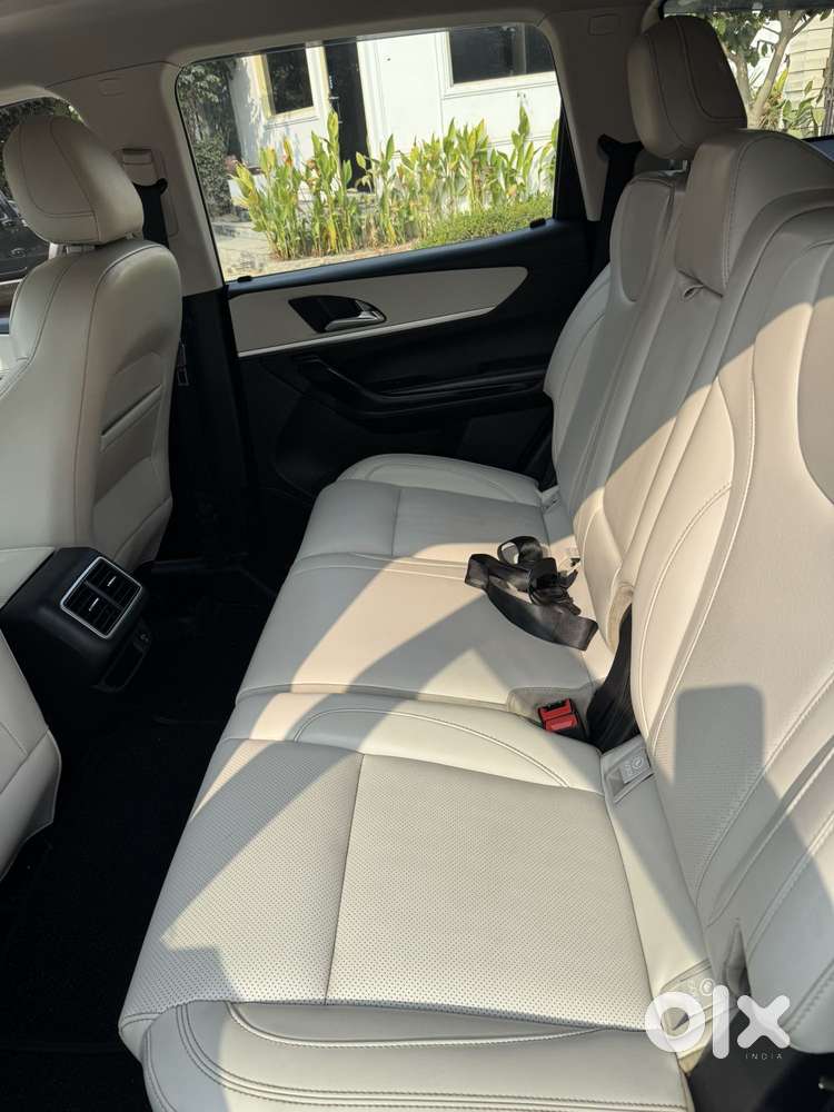 Mahindra Xuv700 2.2 Ax 7 Diesel Mt Str, 2023, Diesel