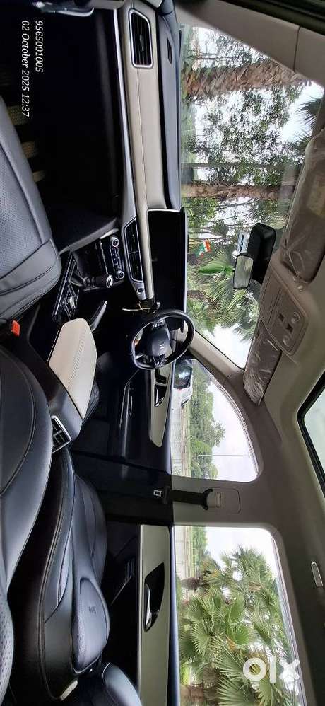 Mahindra Xuv700 2.0 Ax 7 Petrol At Str, 2022, Diesel