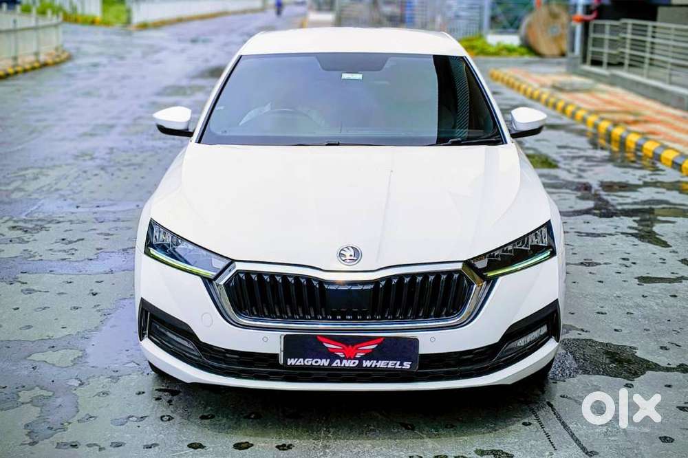 Skoda Octavia 2.0 Style Tsi At, 2022, Petrol