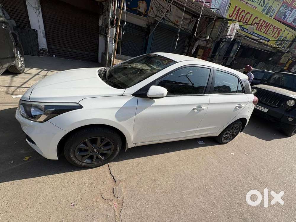 Hyundai I20 2018 Diesel 42000 Km Driven