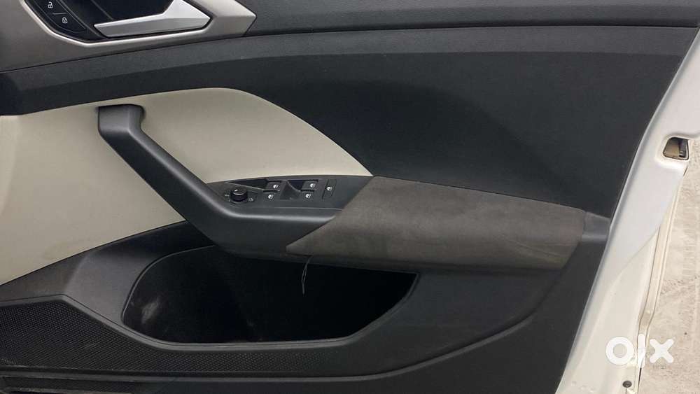 Volkswagen Taigun 1.0 Tsi Highline At, 2021, Petrol