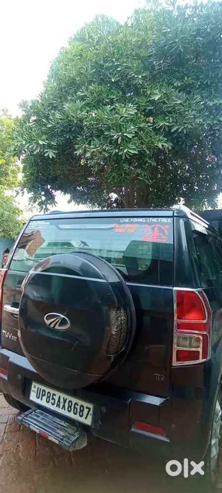 Mahindra Tuv 300 T8