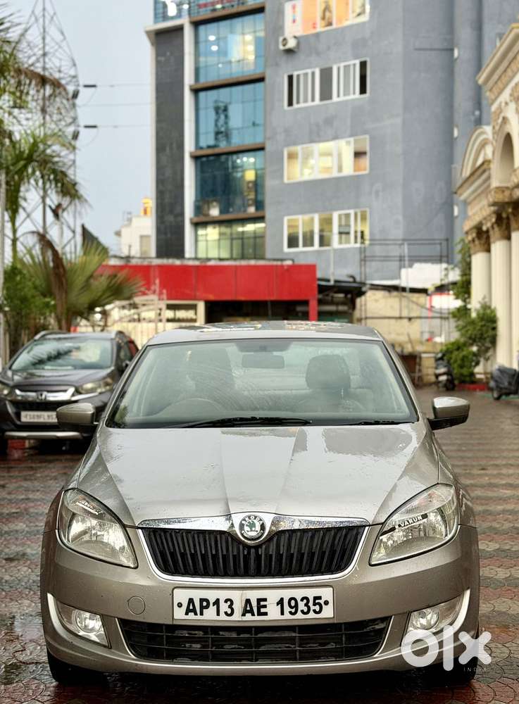 Skoda Rapid 1.5 Tdi Ambition Plus, 2013, Diesel