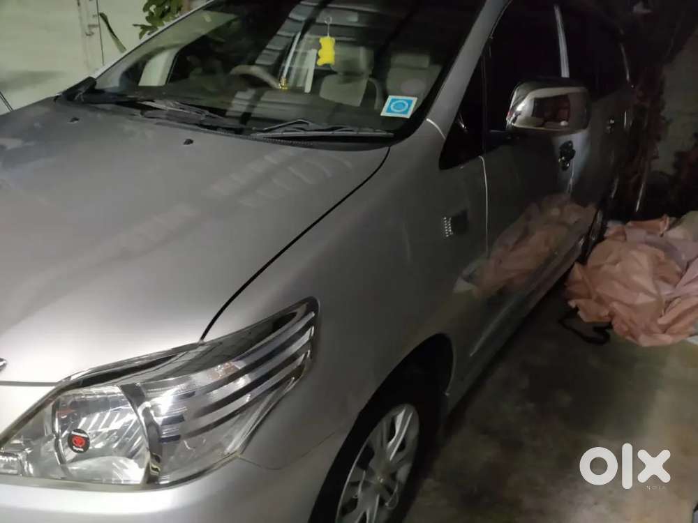 Toyota Innova Diesel 2014 Km Driven