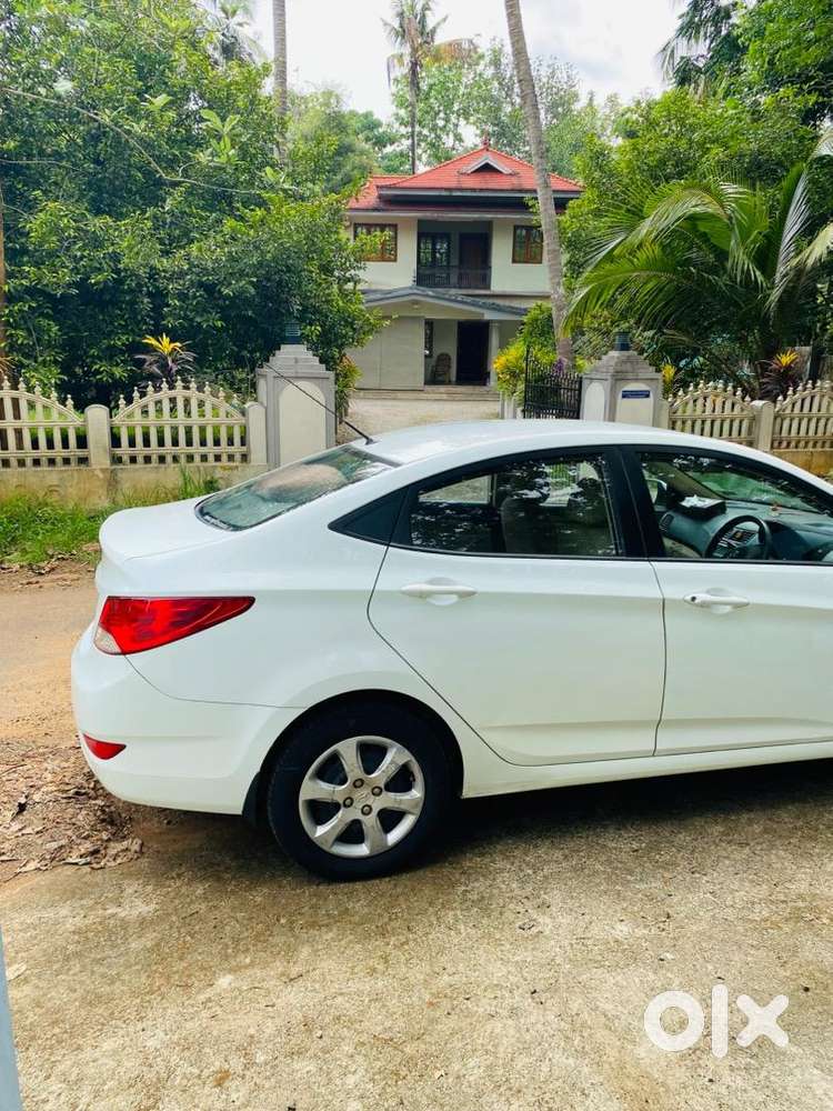 2011 Hyundai Verna Petrol  Excellent Condition  100198 Km