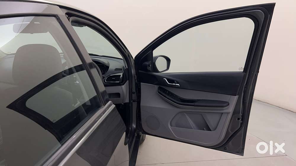 Tata Tiago 1.2 Revotron Xz Plus, 2020, Petrol