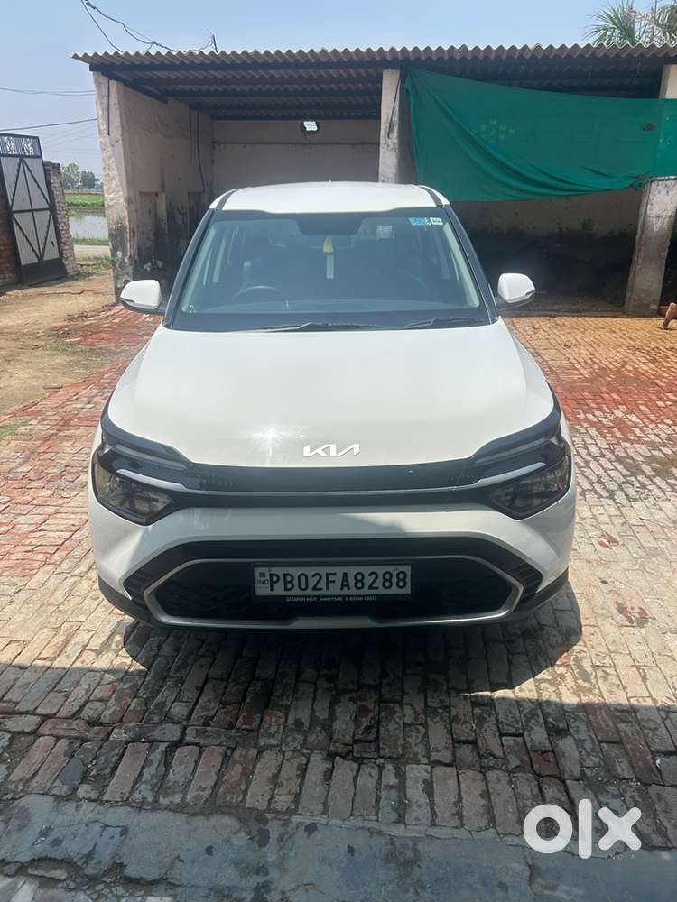 Kia Carens Petrol Manual 2025
