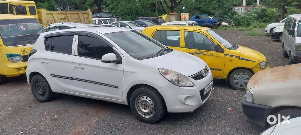 Hyundai I20 Sportz Petrol 2011