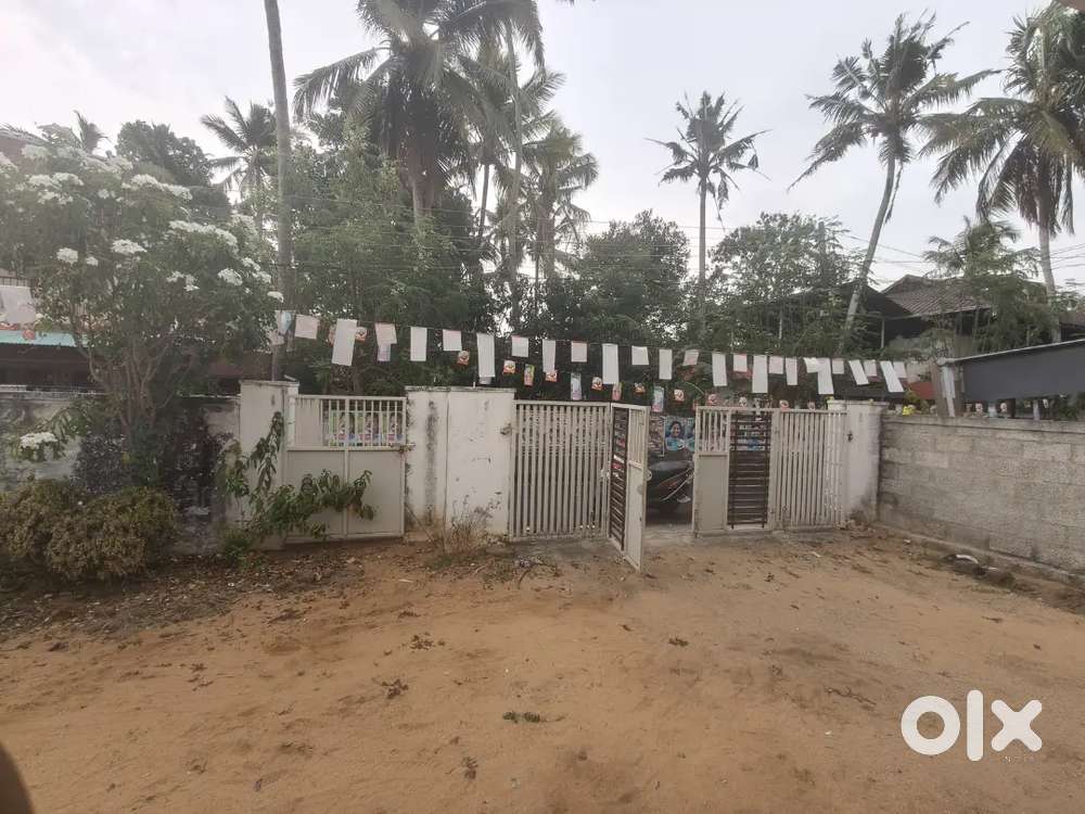 2bhk independent house for 4km from kazhakootam