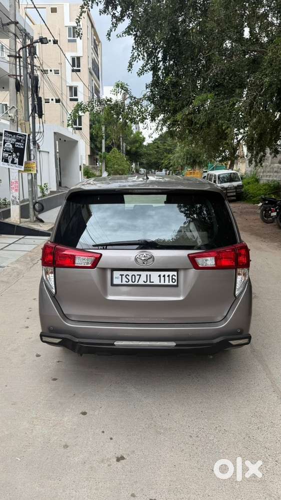 Toyota Innova Crysta 2022