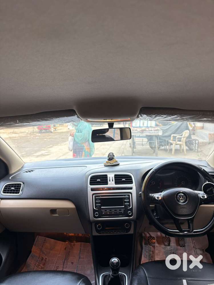 Volkswagen Polo Petrol 2015
