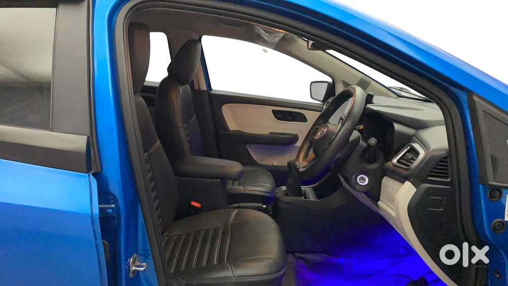 Tata Altroz 1.2 Xm Plus, 2021, Petrol