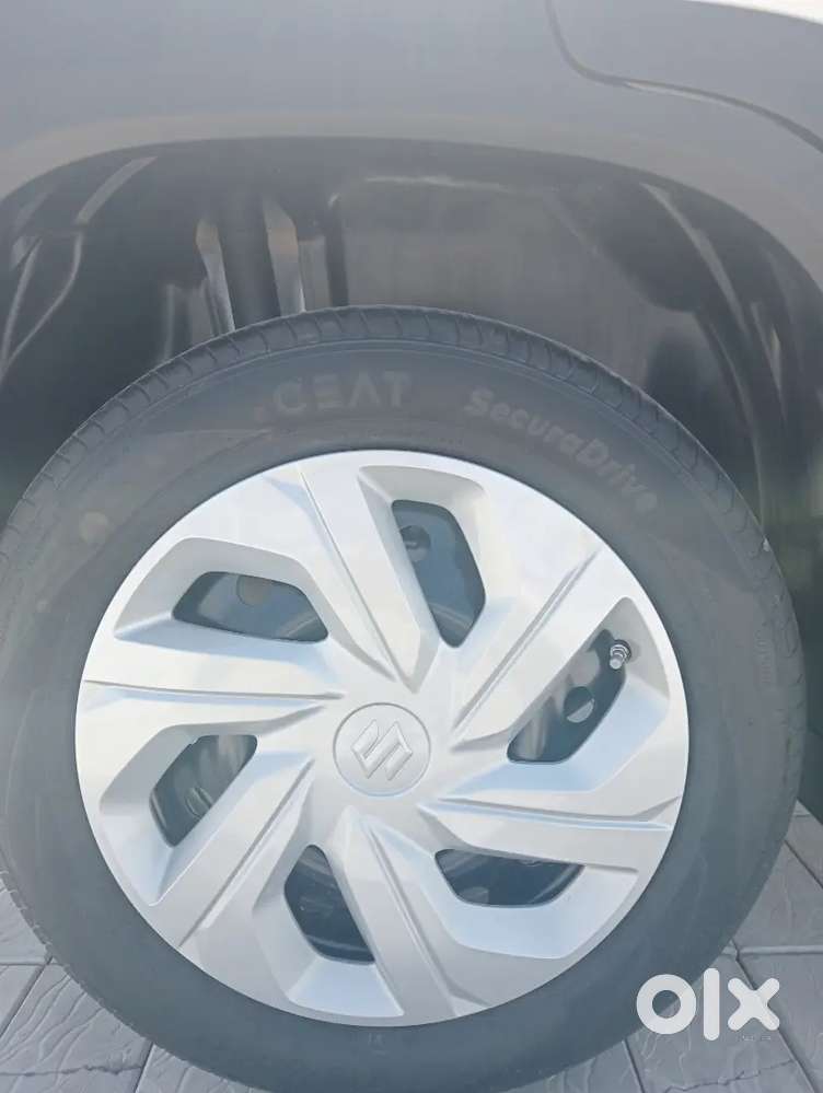 Maruti Suzuki Victoris 2025 Cng & Hybrids  Only 100 Km Driven