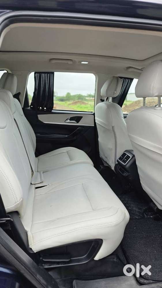 Mahindra Xuv700 Ax7l 6 Str At, 2023, Diesel
