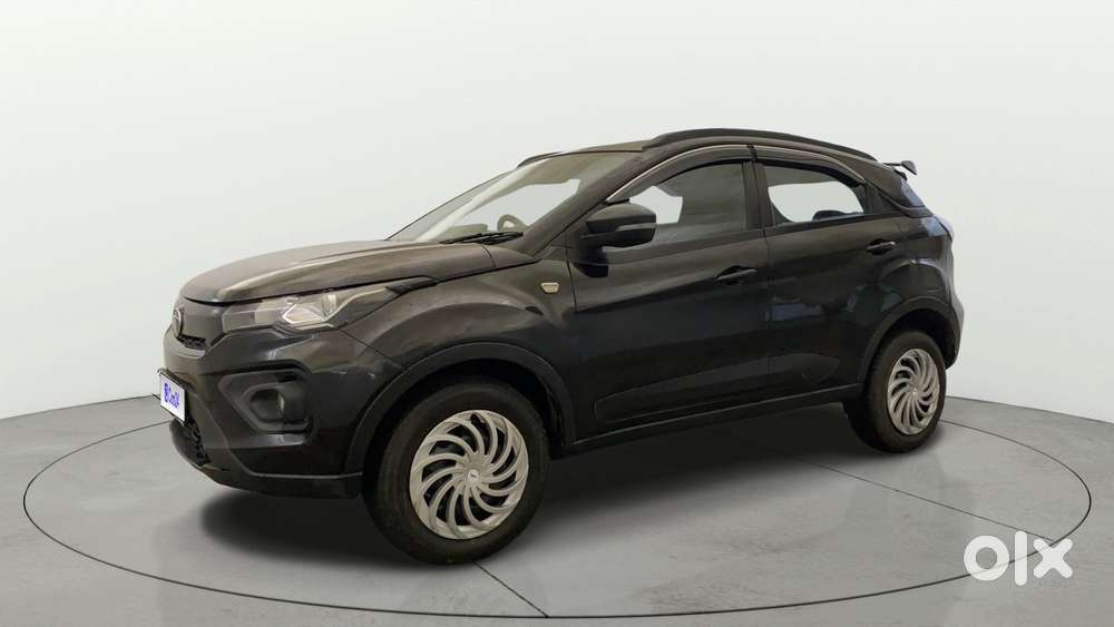 Tata Nexon 1.2 Revotron Xz, 2023, Petrol
