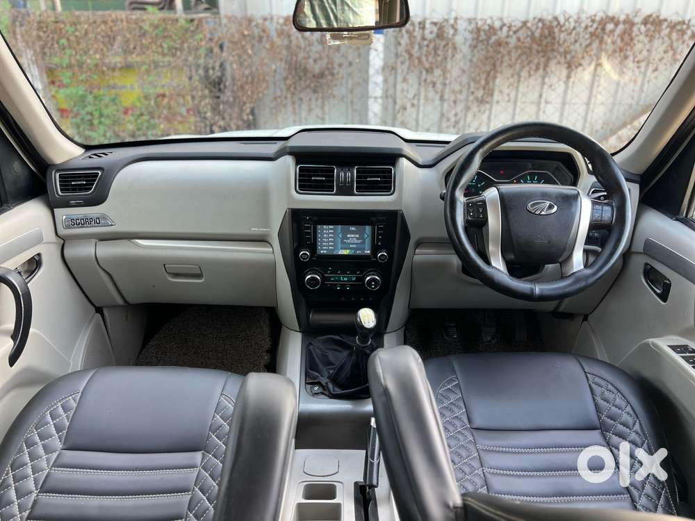 Mahindra Scorpio S10 8 Seater, 2015, Diesel
