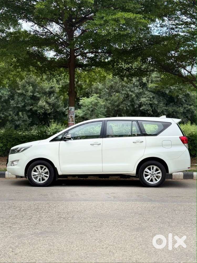Toyota Innova Crysta 2.8 Z, 2016, Diesel