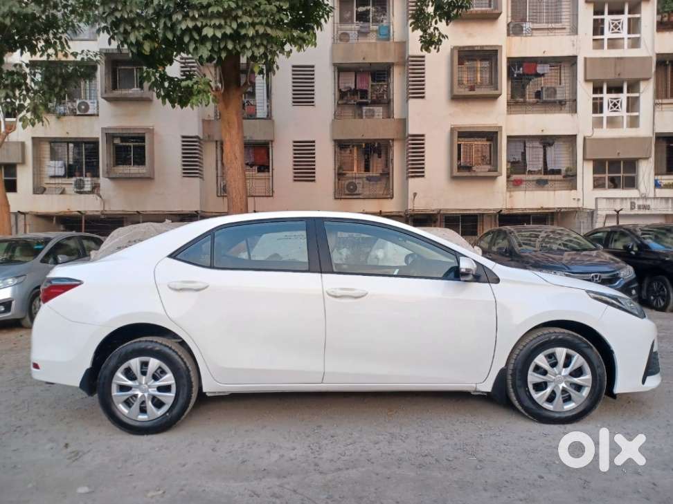 Toyota Corolla Altis 2013-2017 D-4d J, 2017, Diesel