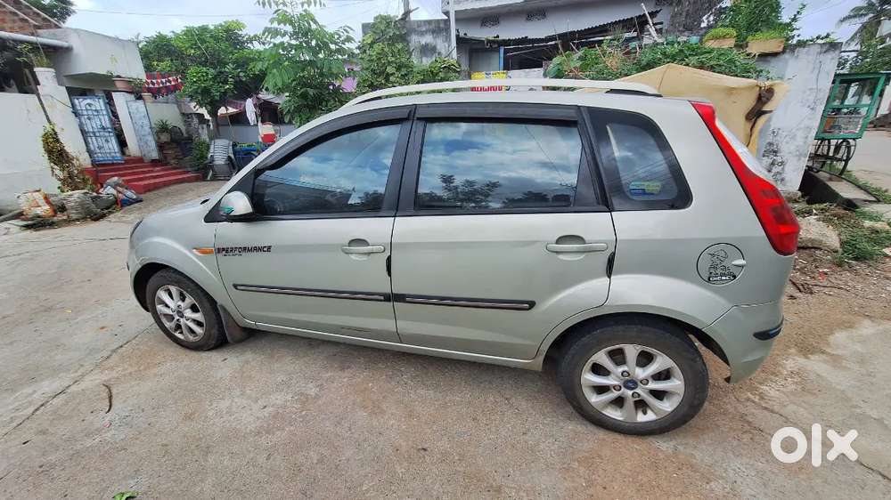 Ford Figo Diesel Zxi 2013