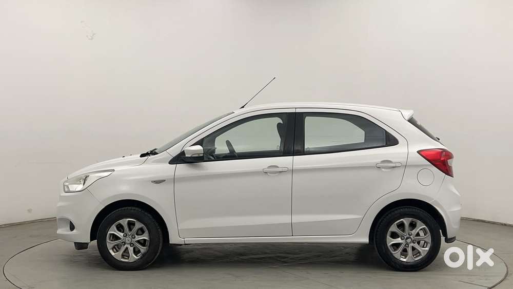 Ford Figo Titanium, 2015, Petrol