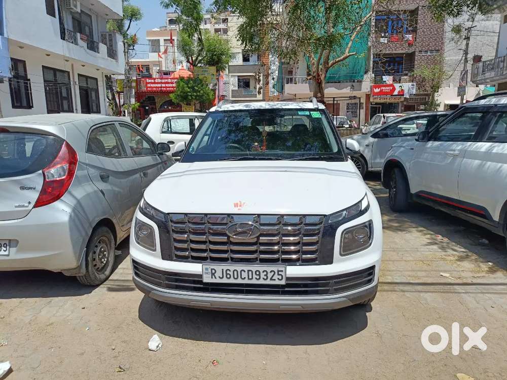 Hyundai Venue 1.2 S O +petrol 2025 Sunroof
