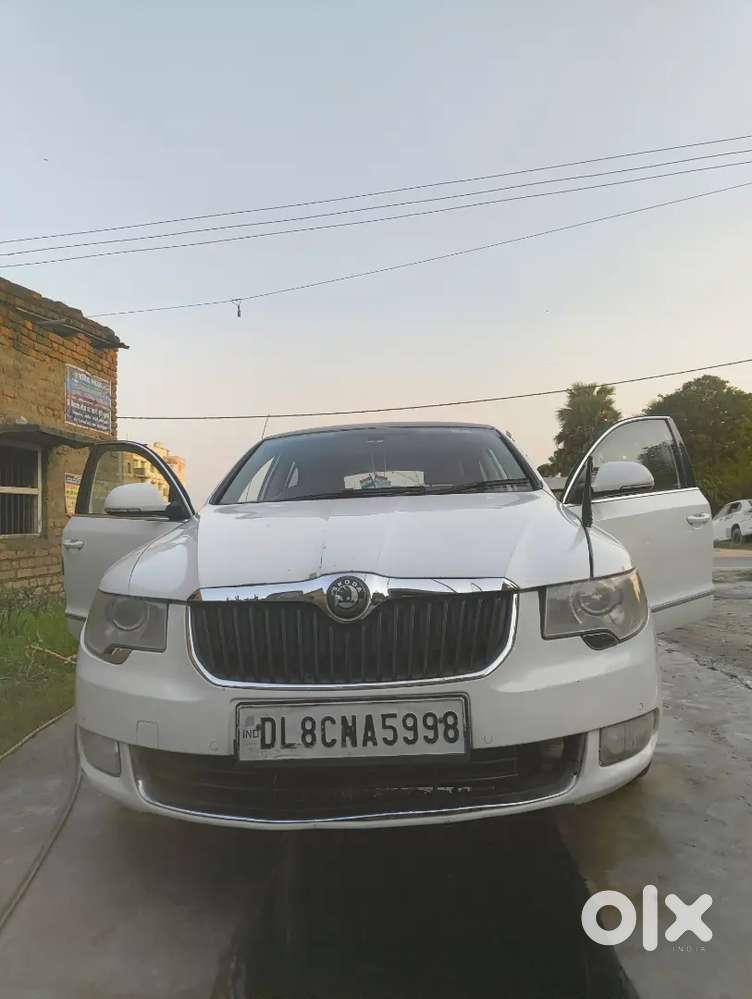 Skoda Superb Ambition Petrol 2015