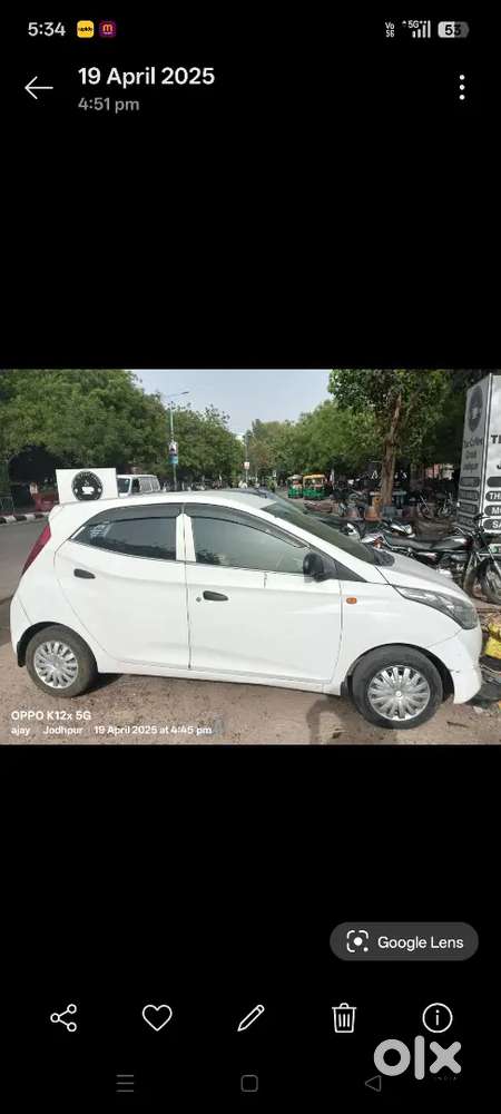 एक धम औकै गाड़ी है