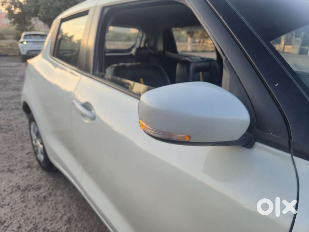 Maruti Suzuki Swift Vvt Vxi, 2021, Petrol