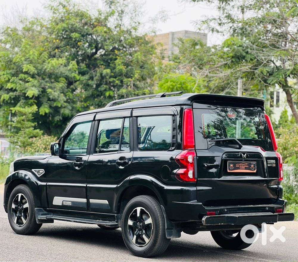 Mahindra Scorpio Classic 2.2 S 11 Mt 7 Str, 2023, Diesel