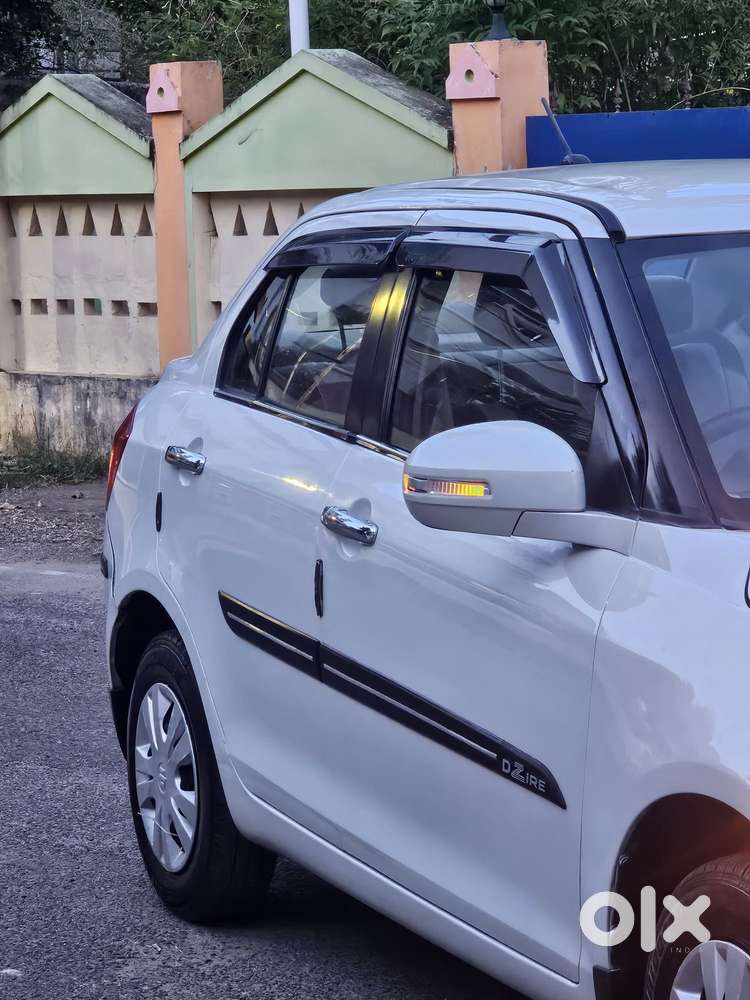 Maruti Suzuki Swift Dzire Vdi Optional, 2014, Diesel