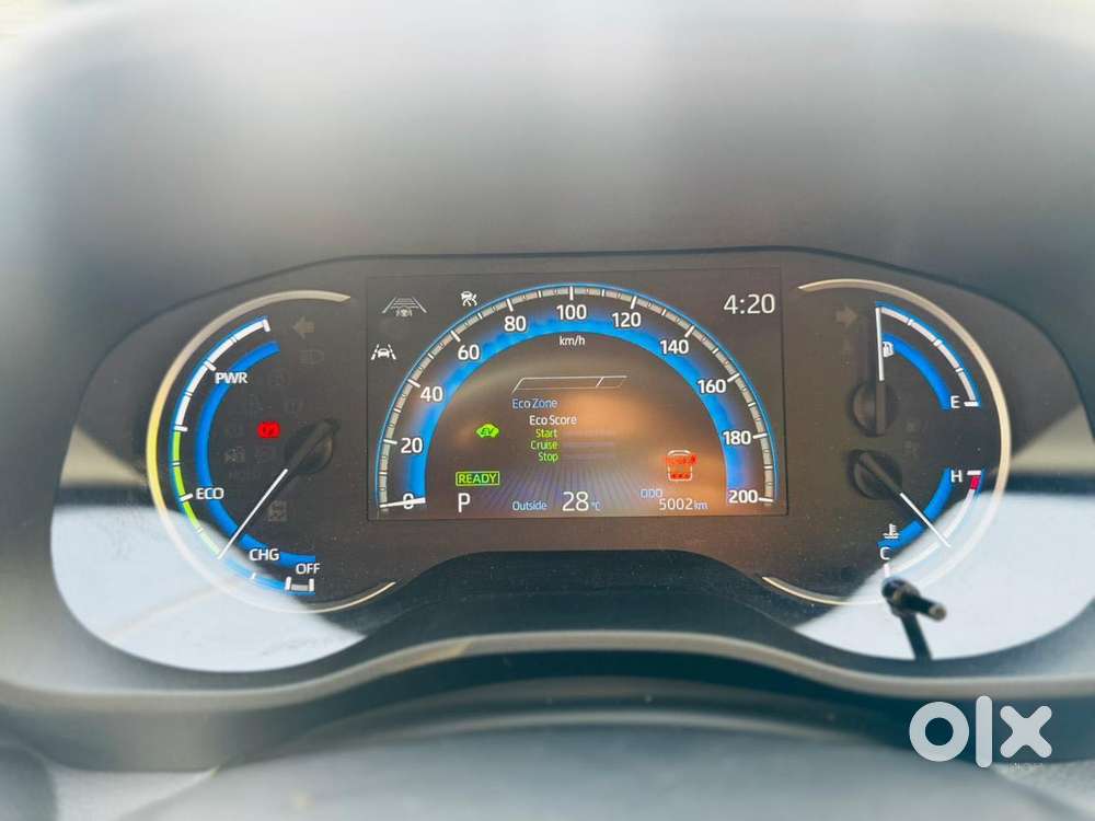 Toyota Innova Hycross 2.0 Zx (o) Hybrid 7 Str, 2025, Petrol