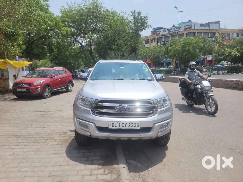 Ford Endeavour 2016