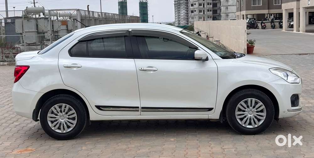 Maruti Suzuki Swift Dzire 1.3 Vxi, 2019, Petrol
