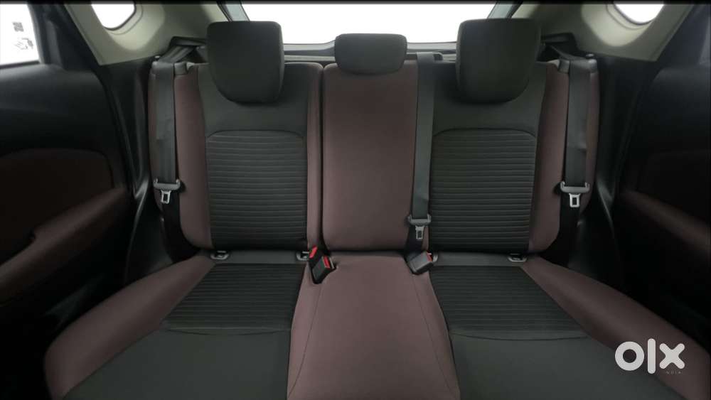 Maruti Suzuki Fronx Delta Plus 1.2l Mt, 2023, Petrol