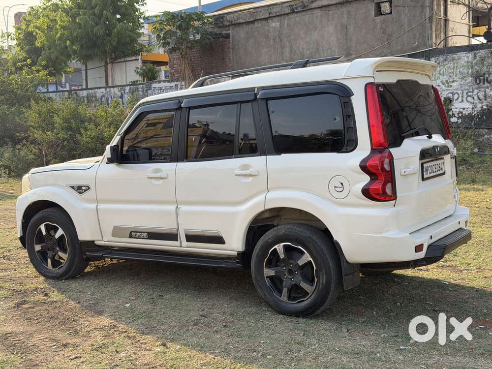 Mahindra Scorpio Classic 2.2 S 11 Mt 7 Str, 2023, Diesel