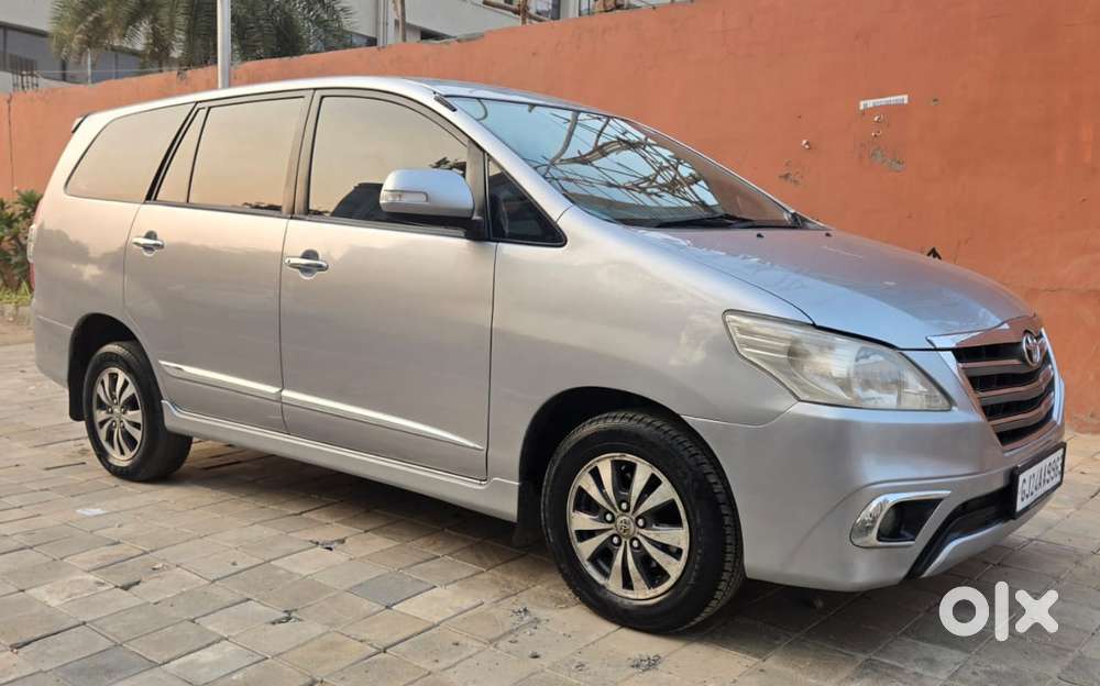 Toyota Innova 2.5 V 8 Str, 2015, Diesel