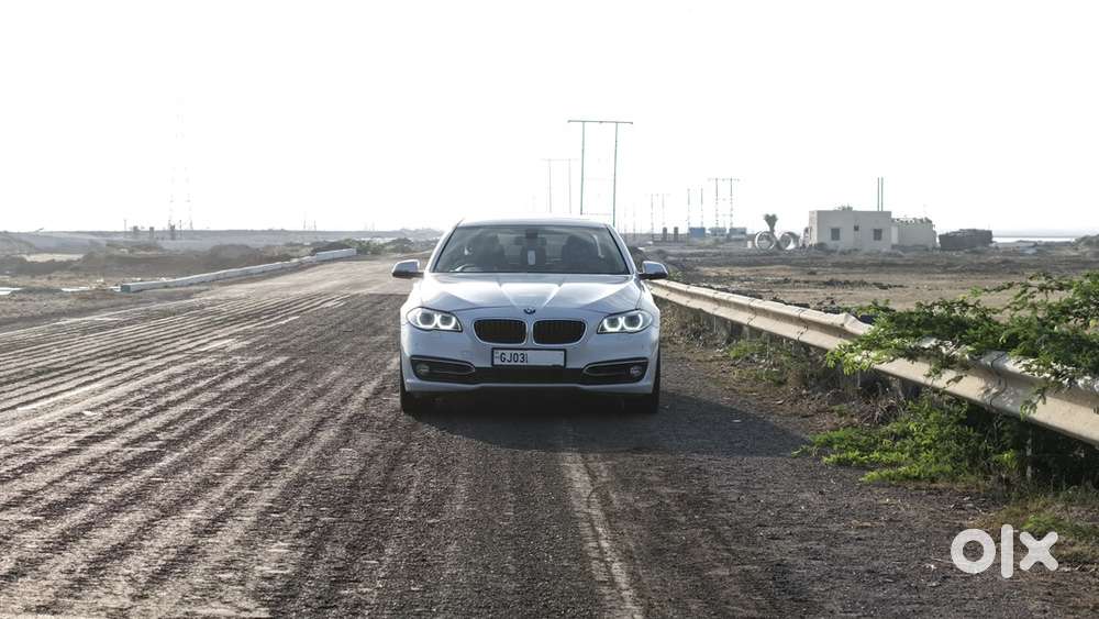 Bmw 5 Series Luxury Line