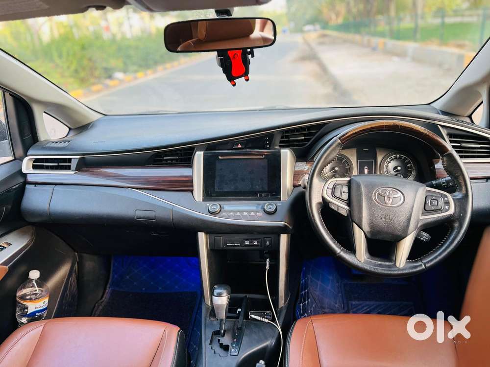 Toyota Innova Crysta 2.8z Automatic, 2017, Diesel