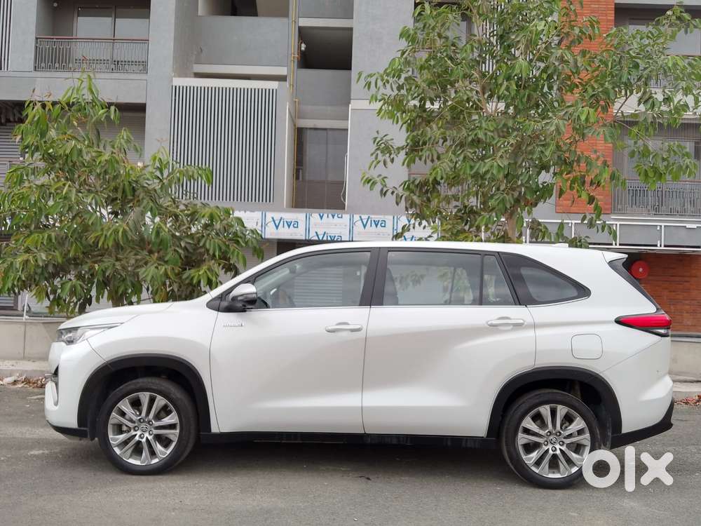 Toyota Innova Hycross 2.0 Zx Hybrid 7 Str, 2024, Diesel
