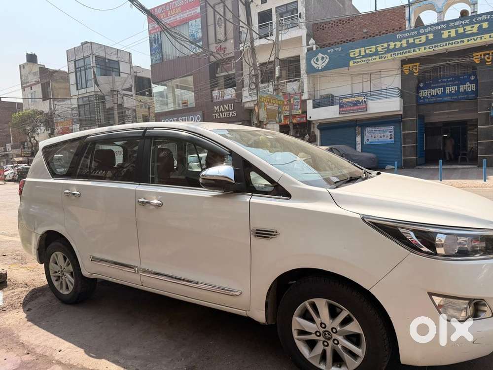 Toyota Innova Crysta 2018 Diesel Well Maintained