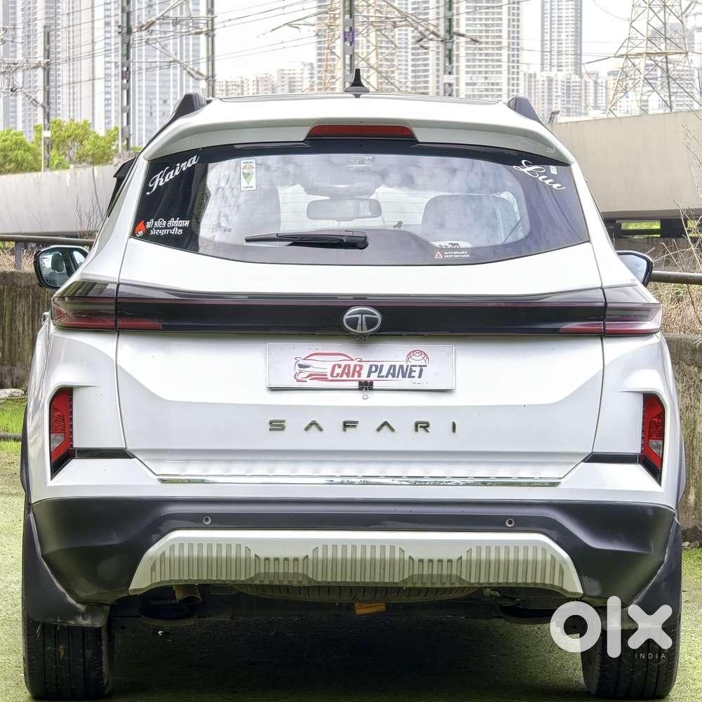 Tata Safari Accomplished Plus 6 Str Dual Tone, 2025