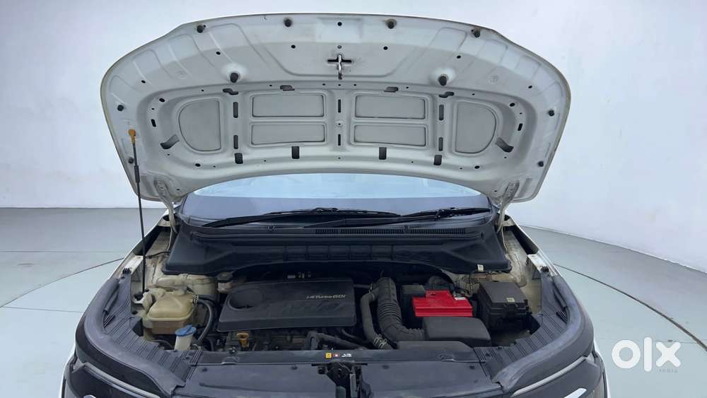 Kia Carens 1.4 Luxury Plus 6 Str, 2022, Petrol
