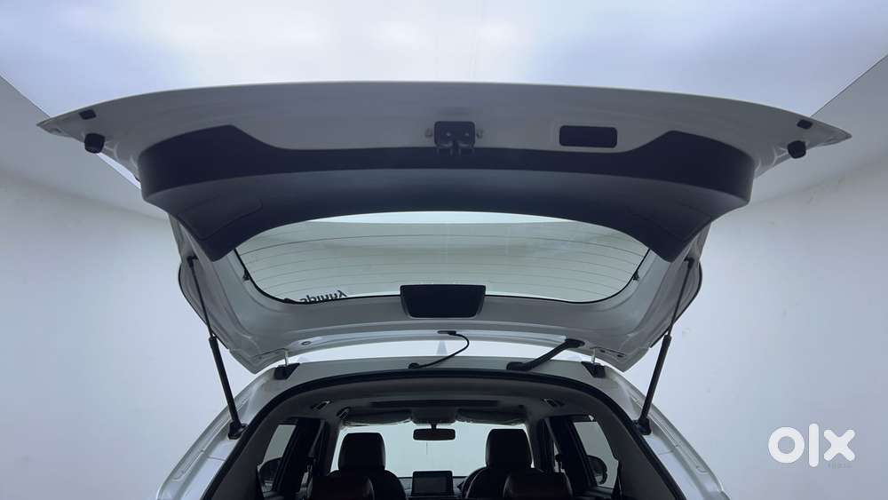 Honda Elevate Vx Mt, 2023, Petrol