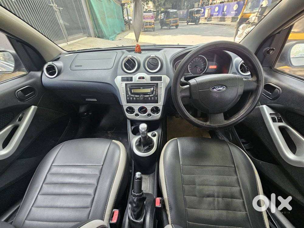 Ford Figo 2012-2015 Petrol Titanium, 2014, Petrol