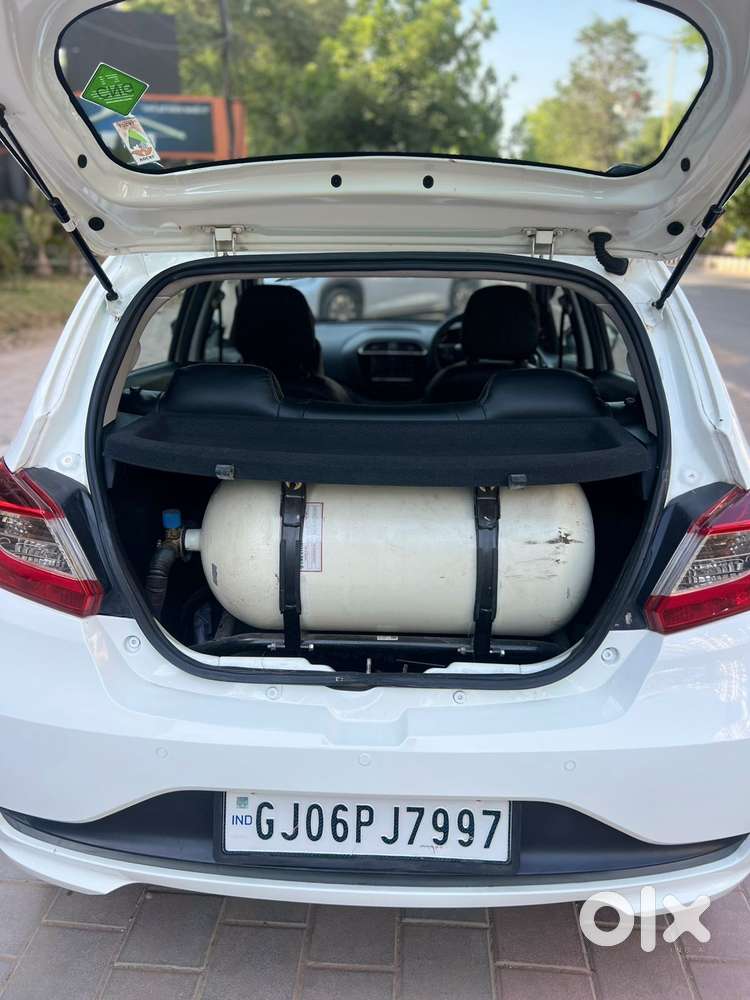 Tata Tiago 1.2 Revotron Xm Cng, 2022, Cng & Hybrids