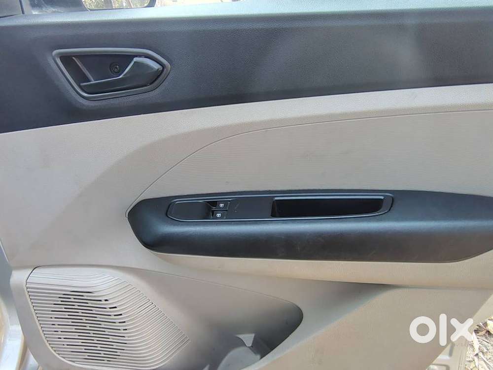 Renault Triber Rxl, 2022, Petrol