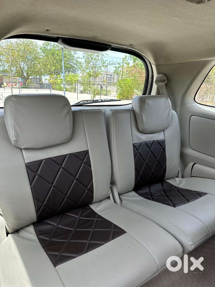 Toyota Innova 2.5 Vx 7 Seater Bs Iv, 2012, Diesel