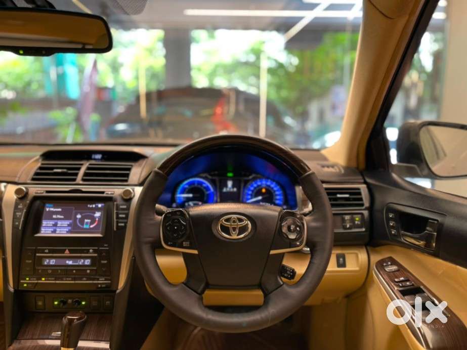 Toyota Camry Hybrid, 2015, Electric